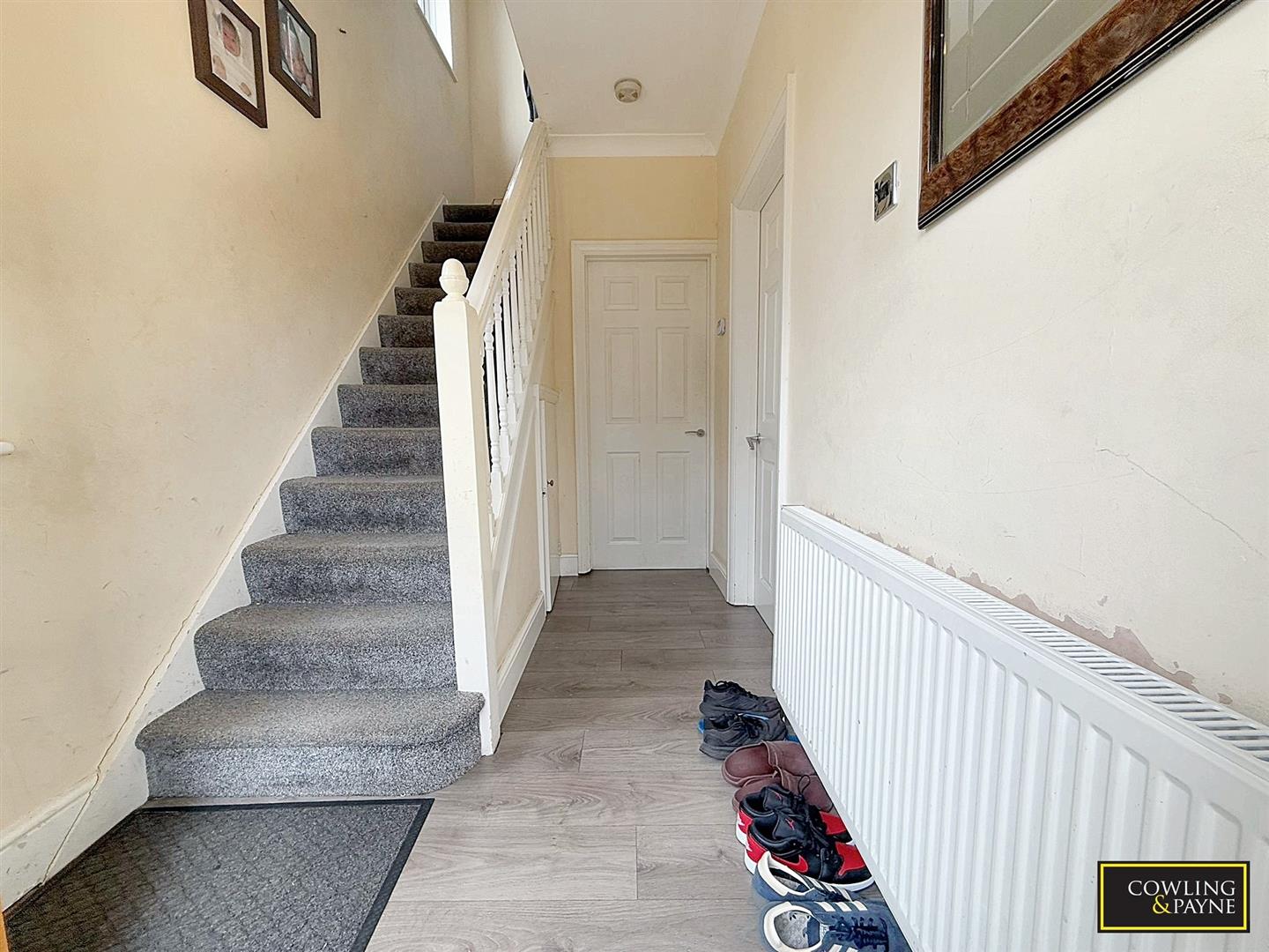 Bruce Grove, Wickford